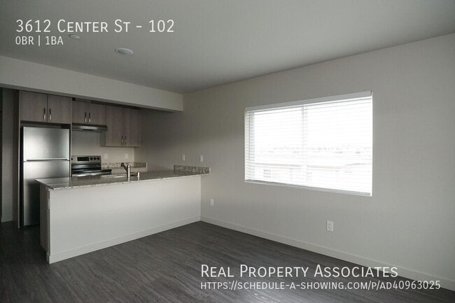 Building Photo - 3612 Center St