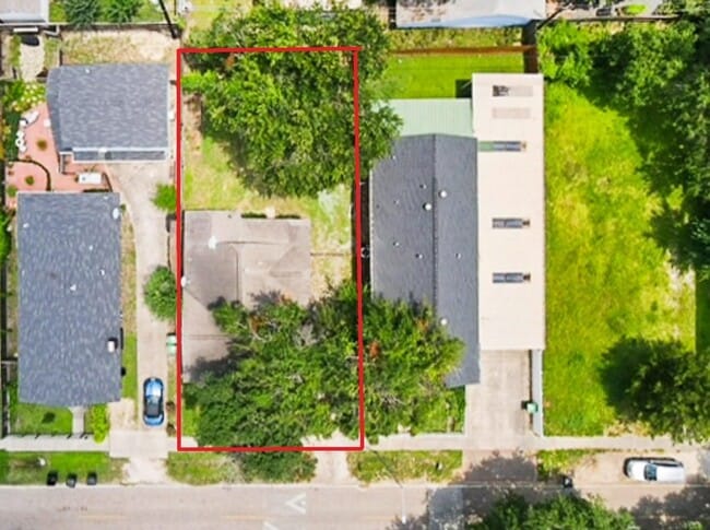 Photo - 608 Northwood St
