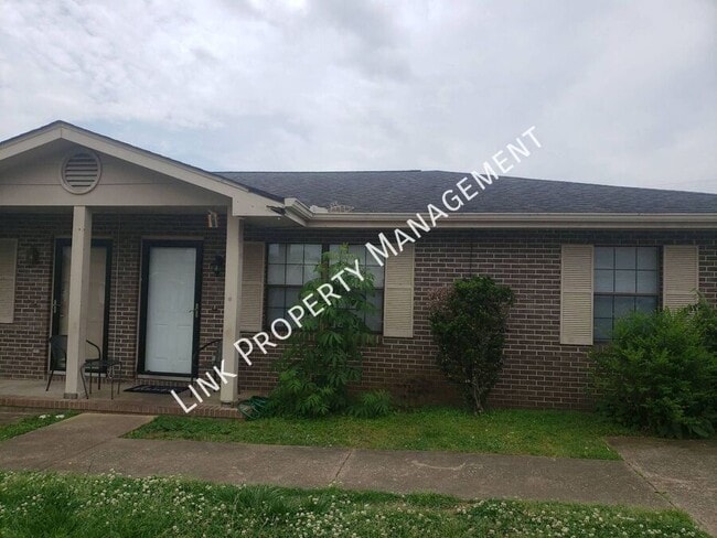 Building Photo - 5004 N Moore Ln