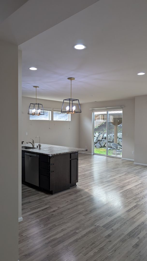 Photo - 5 bedroom Marysville 2 story home