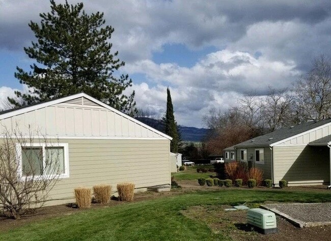 Photo - 233 Eva Way Unit #233