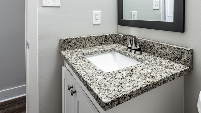 Photo - 3807 Newhaven Dr Unit 1