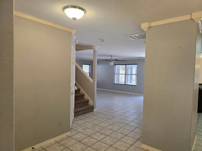 Photo - 2987 Temple Dr