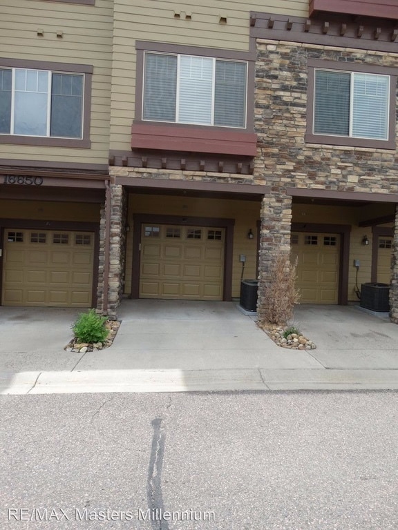 Building Photo - Beautiful Home in Parker!