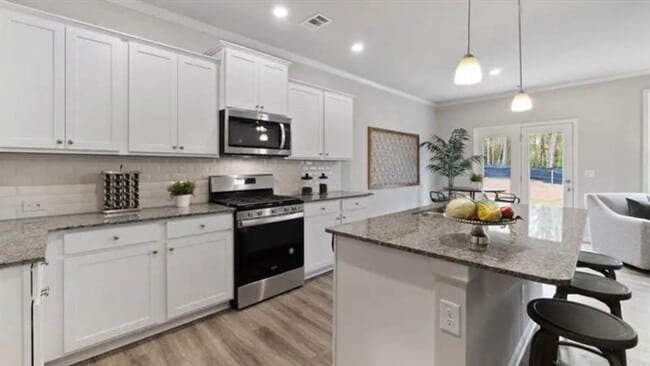 Photo - 72 Hughes Pl Dr