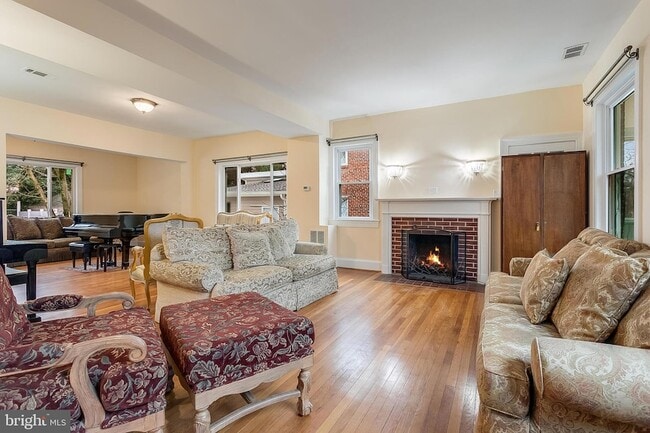 Photo - 4604 Nottingham Dr