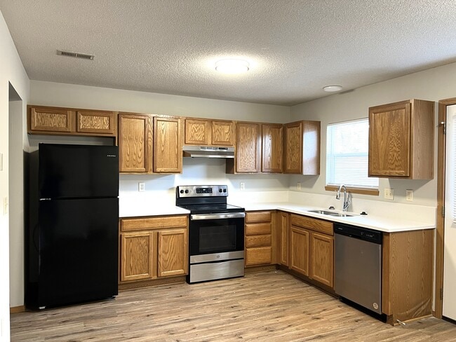 Photo - 2619 E Conquest St