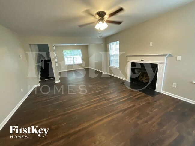 Photo - 546 River View Dr
