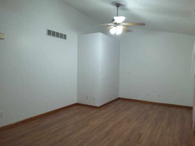Photo - 3 Bedroom 2 Bathroom Home in Goshen!