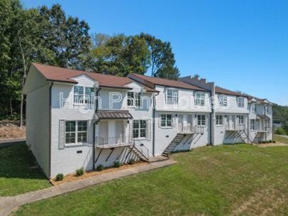 Photo - 400 Gallery Ln