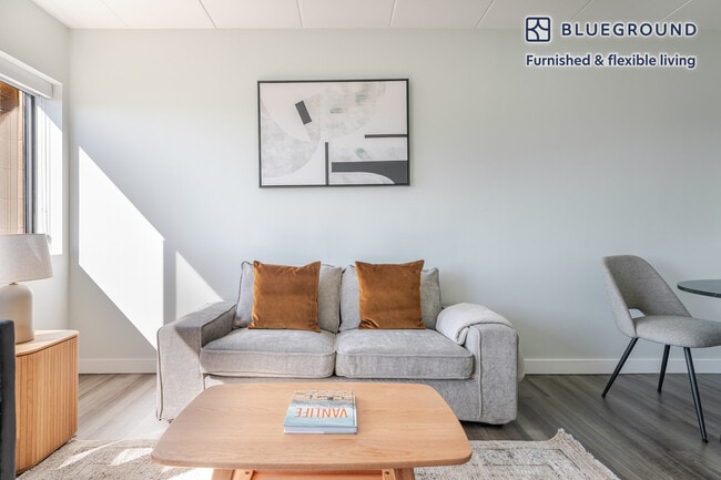 Photo - 1925 Commonwealth Ave Unidad FL11-ID1272