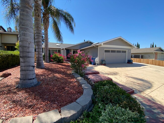 4 Bed 2 Bath Single Family Home In Antioch... - 4 Bed 2 Bath Single Family Home In Antioch...