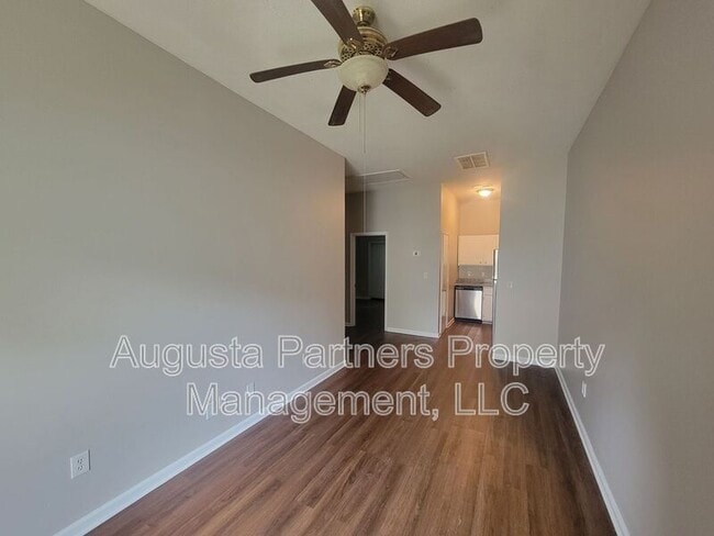 Photo - 115 Main St Unit Apt B