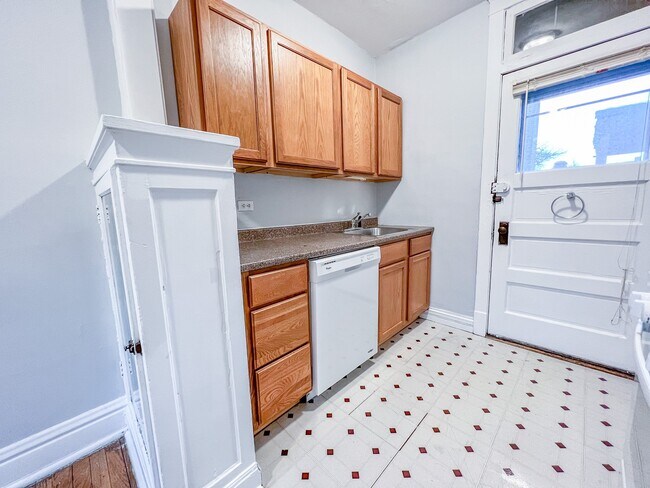 Photo - 3953 N Hoyne Ave Unit 2