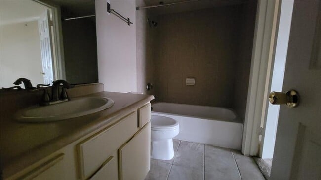 Photo - 501 W 26th St Unidad 120