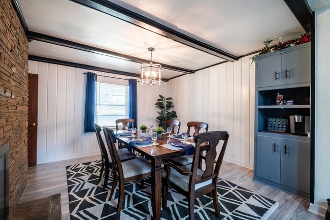 Photo - 7110 Brentwood Rd