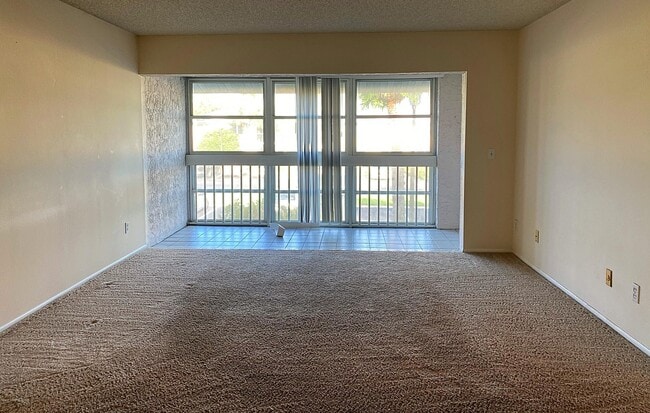 Photo - 987 Sonesta Ave NE Unit 207