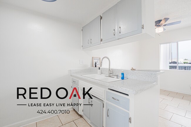 Photo - 1430 N Citrus Ave Unit 1408-15