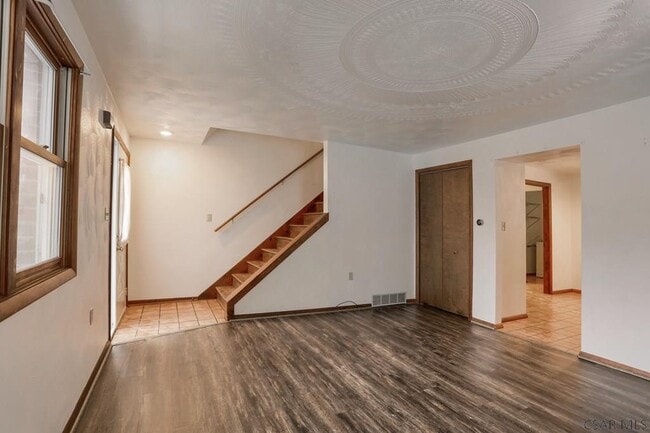 Photo - 111 Industrial Park Rd