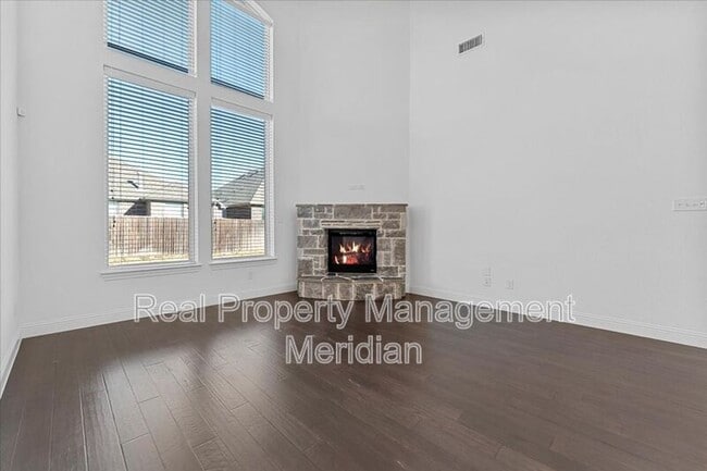 Photo - 14928 Belclaire Ave