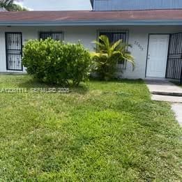 Building Photo - 28008 SW 140th Ct
