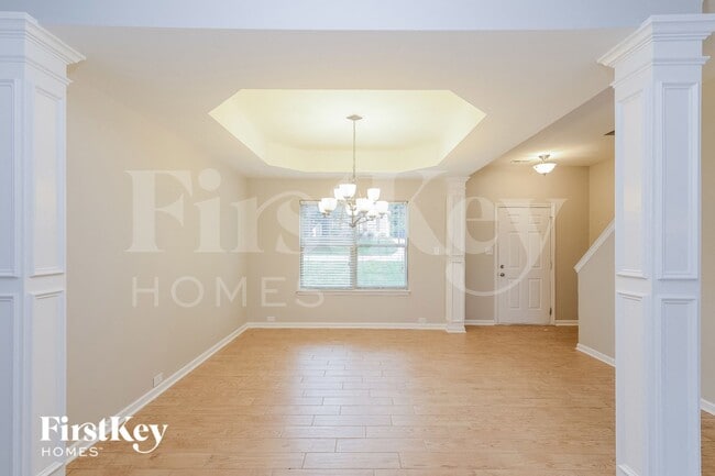 Photo - 5519 Pinebrook Ln