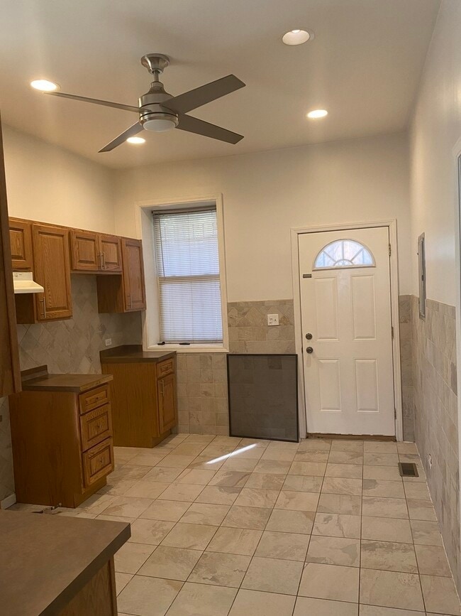 Photo - 6424 S Morgan St