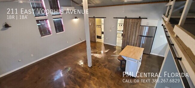 Photo - 211 E Voorhis Ave