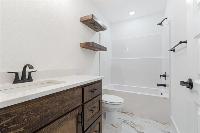 Photo - 6900 SW High Meadow Blvd