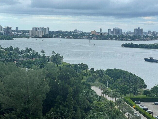 Photo - 780 NE 69th St Unidad 1608