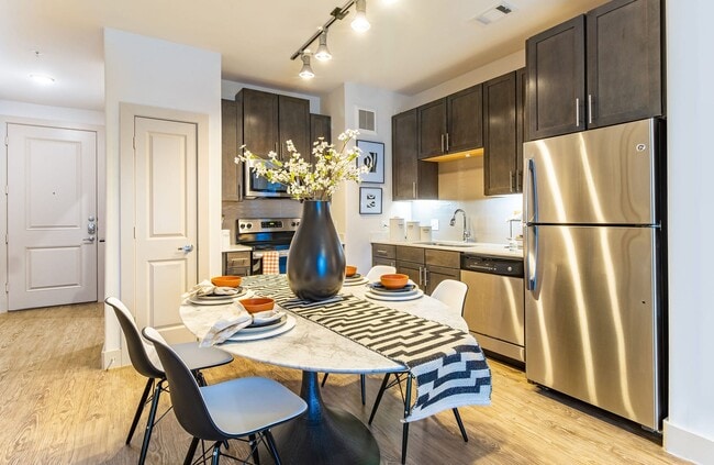 Photo - Cortland at Phipps Plaza