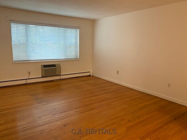 Photo - 67 Grove St Unit 32