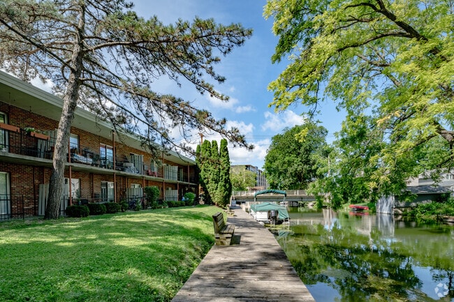 Pirate Island Apartments