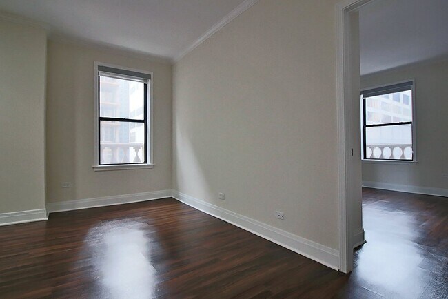 Photo - 208 E Chestnut St