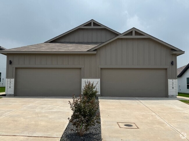 Building Photo - Brand New Luxury Duplex Available Today Rental