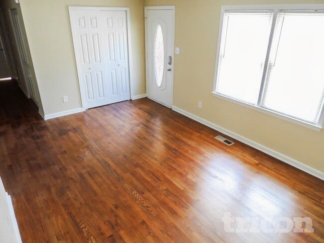 Photo - 1679 Cardinal Rd