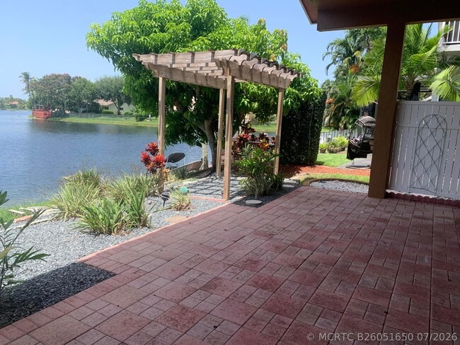 Photo - 11585 N Quayside Dr