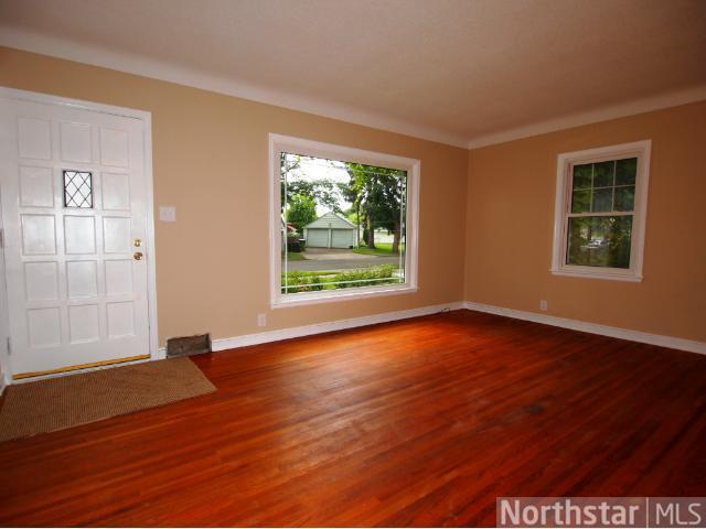 Photo - Beautiful 3 Bedroom Home in St.Paul!