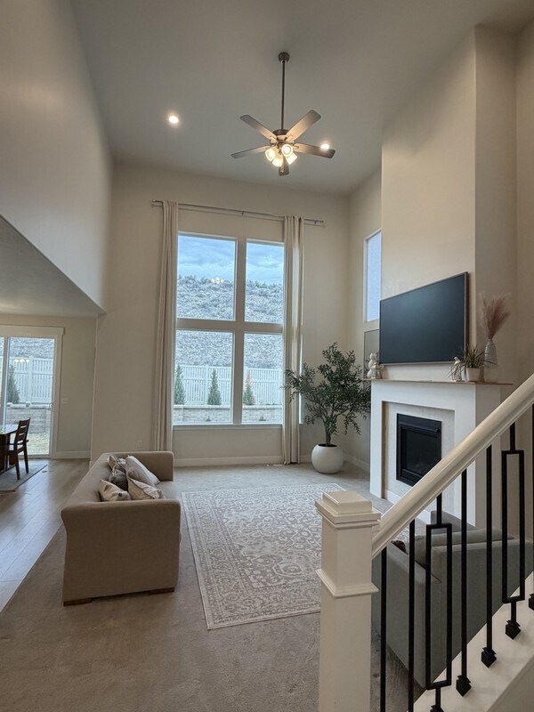 Photo - 1338 W Quailhill Rd