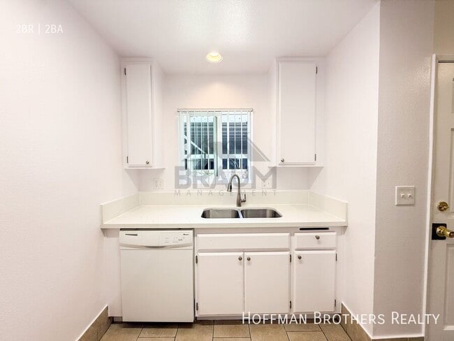 Photo - 14257 Friar St Unit 2