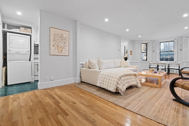 Photo - 161 Warren Ave Unit A