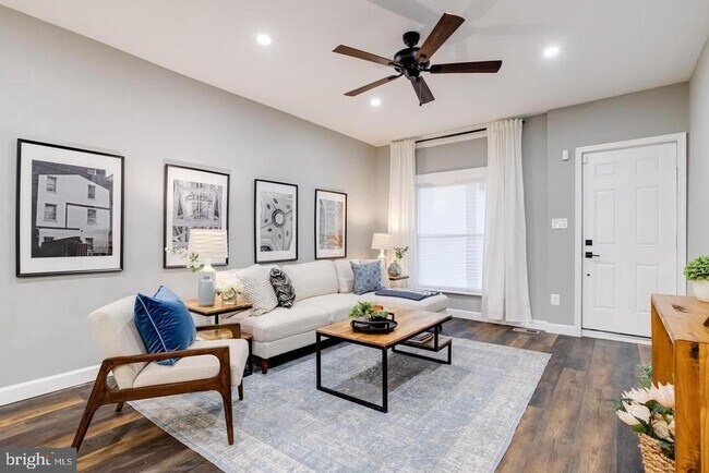 Photo - 3011 Pulaski Hwy