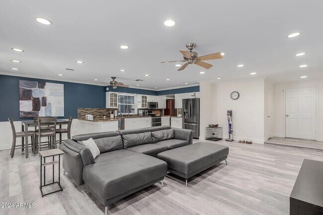 Photo - 2547 E Corrine Dr