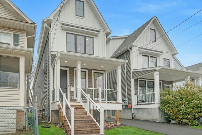 Building Photo - 71 Mission St Unit A