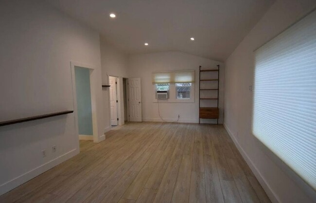Photo - 816 Spencer Ave Unit Studio