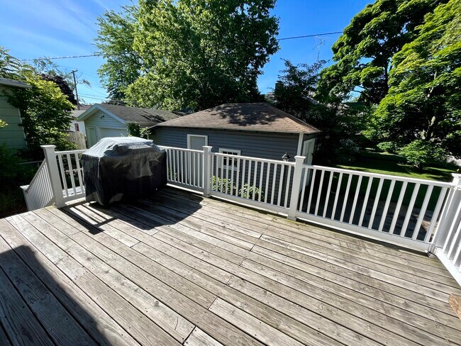 Photo - 602 Howard Ave