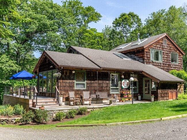 Building Photo - 203 Brick School Rd