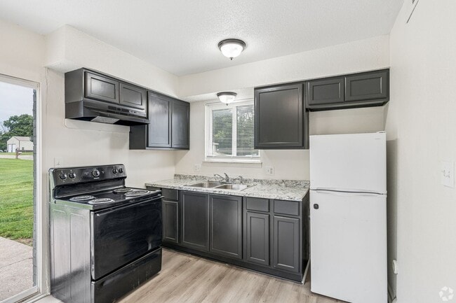Photo - Forest Village Apartments