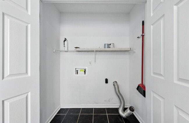 Photo - 955 Winesap Rd