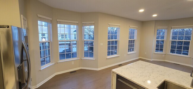 Photo - 13 McMartin Ct